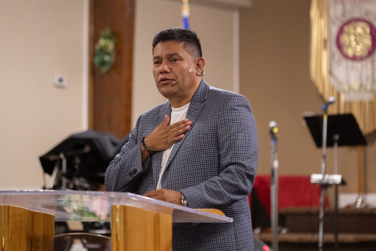 pastor lenin martinez